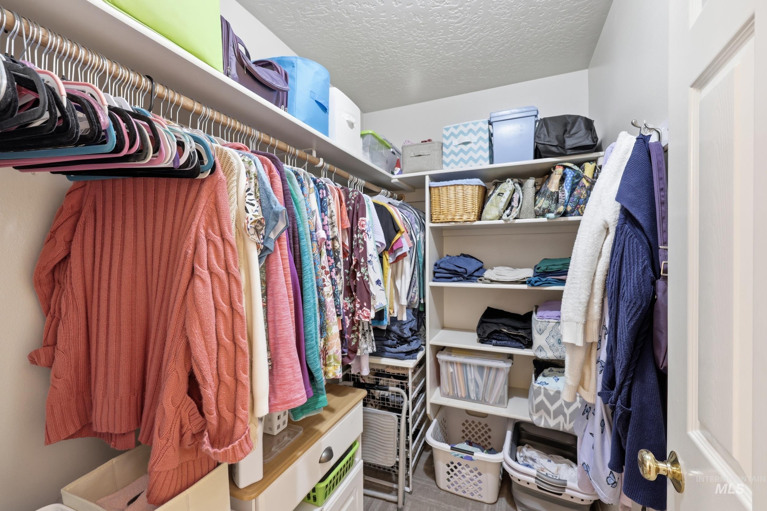 19760 Alleghenny Way, Caldwell, Idaho 83605-8050, 3 Bedrooms, 2 Bathrooms, Residential For Sale, Price $368,900,MLS 98976150