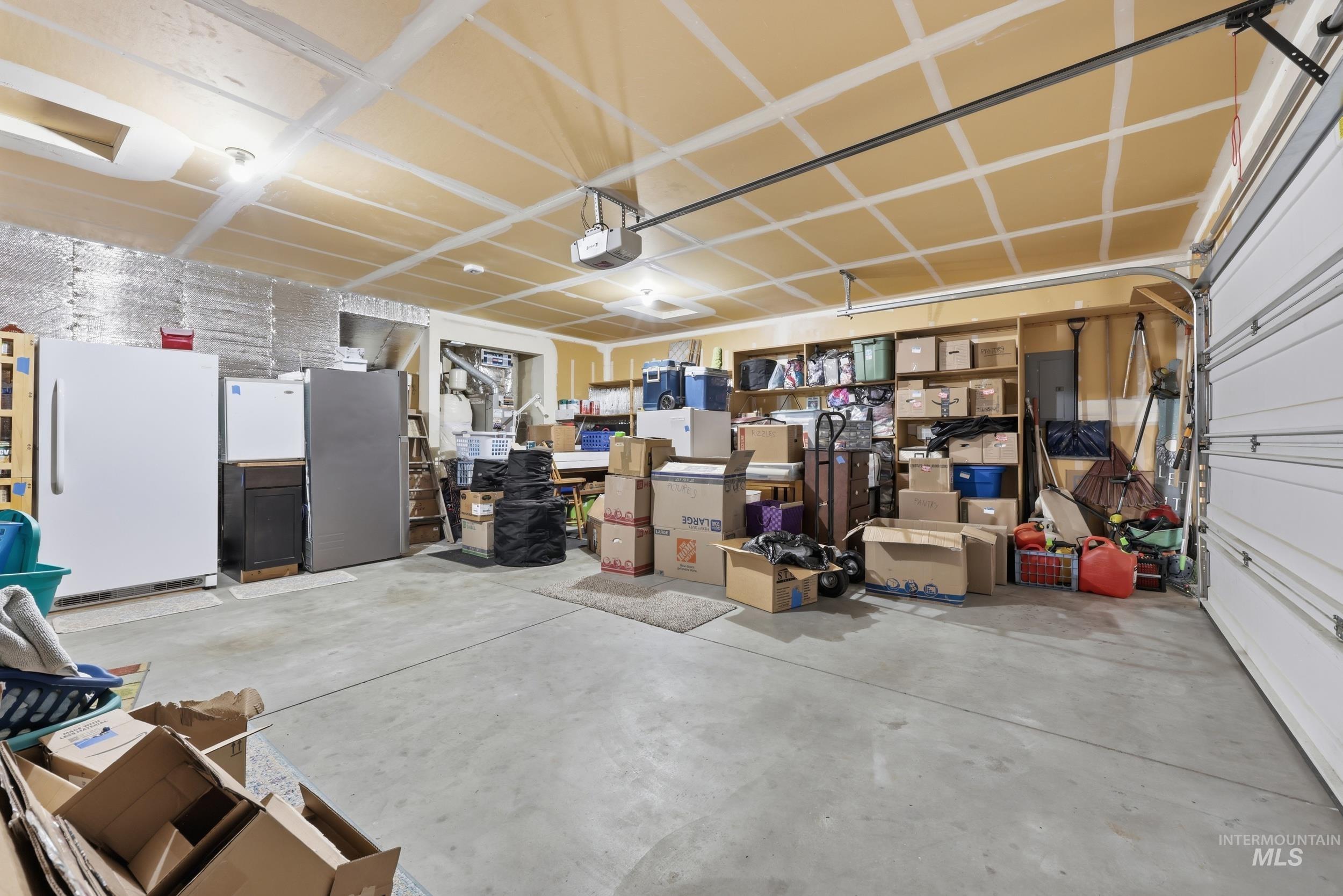 19760 Alleghenny Way, Caldwell, Idaho 83605-8050, 3 Bedrooms, 2 Bathrooms, Residential For Sale, Price $368,900,MLS 98976150