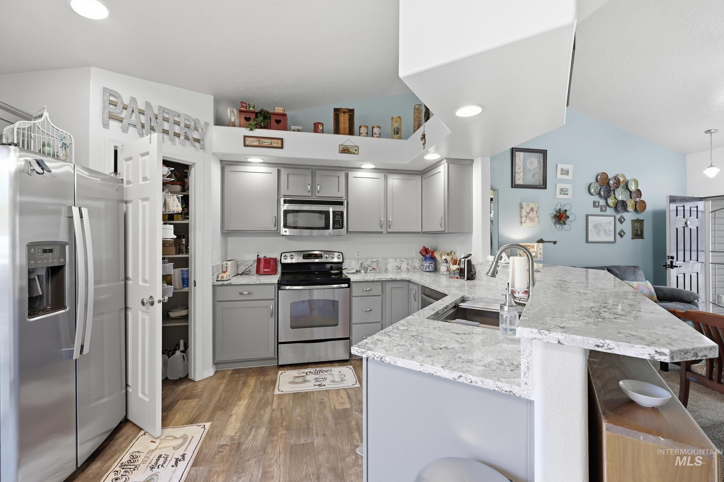 19760 Alleghenny Way, Caldwell, Idaho 83605-8050, 3 Bedrooms, 2 Bathrooms, Residential For Sale, Price $368,900,MLS 98976150