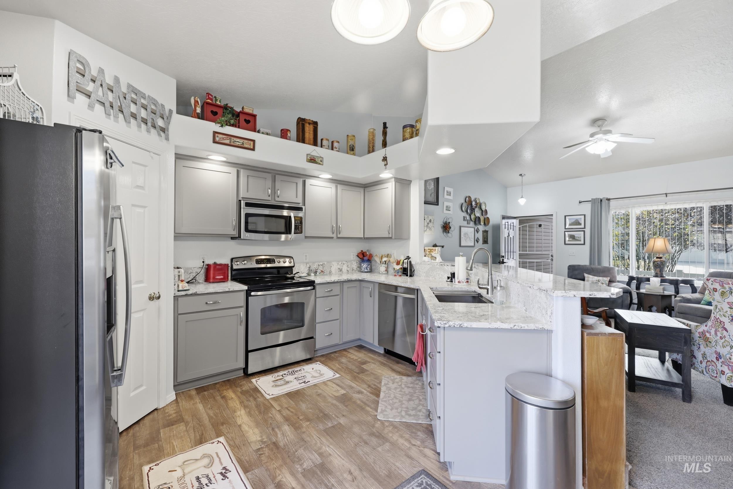 19760 Alleghenny Way, Caldwell, Idaho 83605-8050, 3 Bedrooms, 2 Bathrooms, Residential For Sale, Price $368,900,MLS 98976150