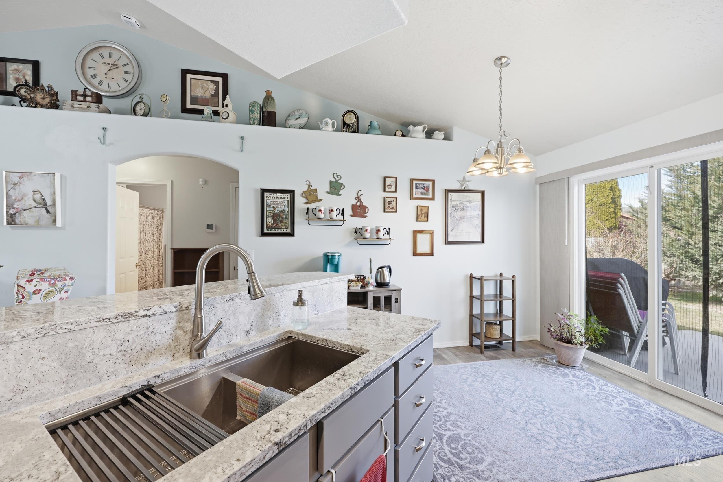 19760 Alleghenny Way, Caldwell, Idaho 83605-8050, 3 Bedrooms, 2 Bathrooms, Residential For Sale, Price $368,900,MLS 98976150