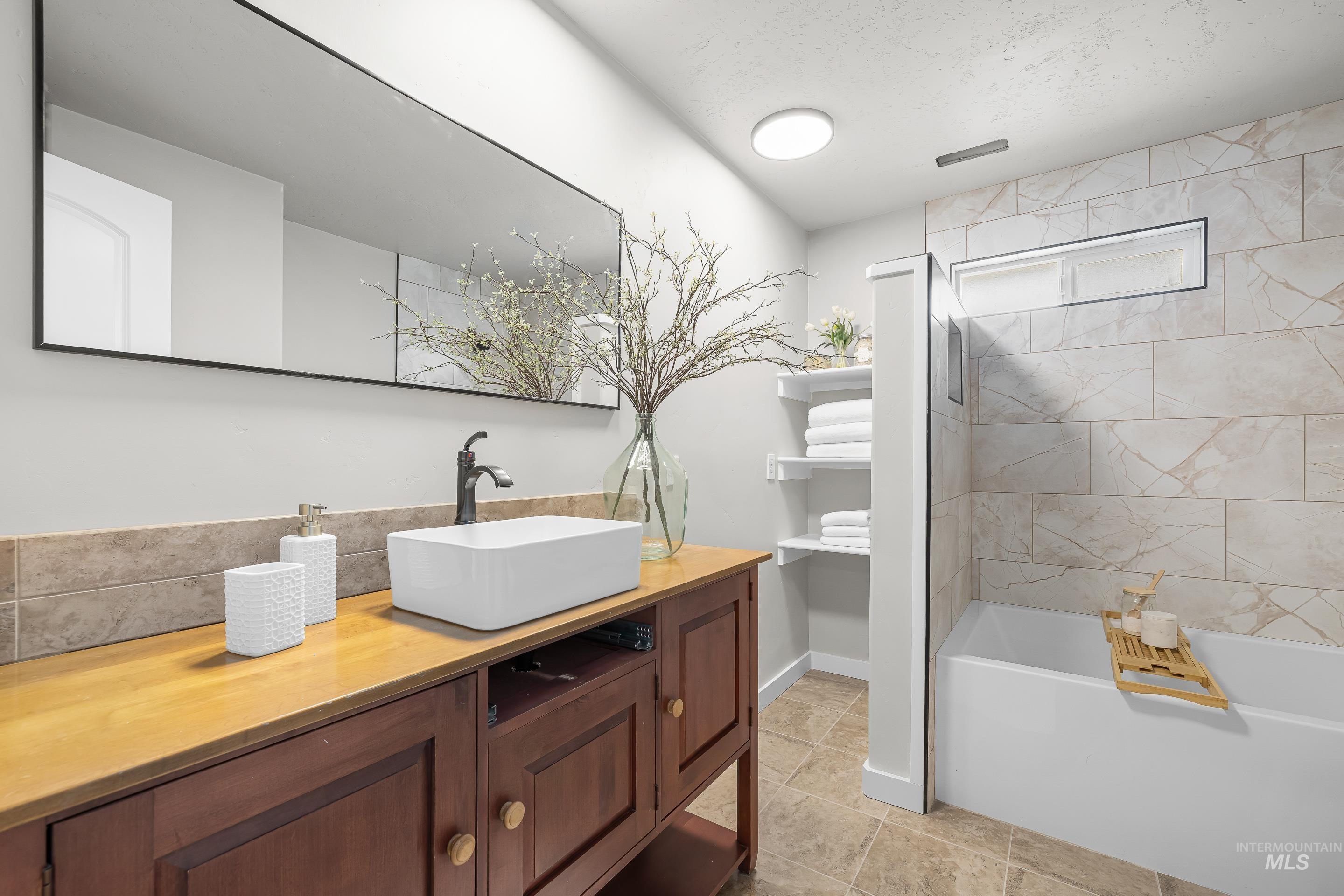 224 Mountain View Ave, Caldwell, Idaho 83605, 4 Bedrooms, 2 Bathrooms, Residential For Sale, Price $514,990,MLS 98976151