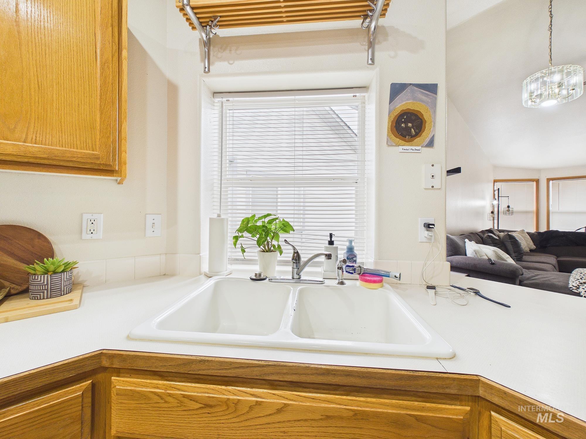 804 E Main #3, Emmett, Idaho 83617, 2 Bedrooms, 1 Bathroom, Residential For Sale, Price $270,000, 98976153