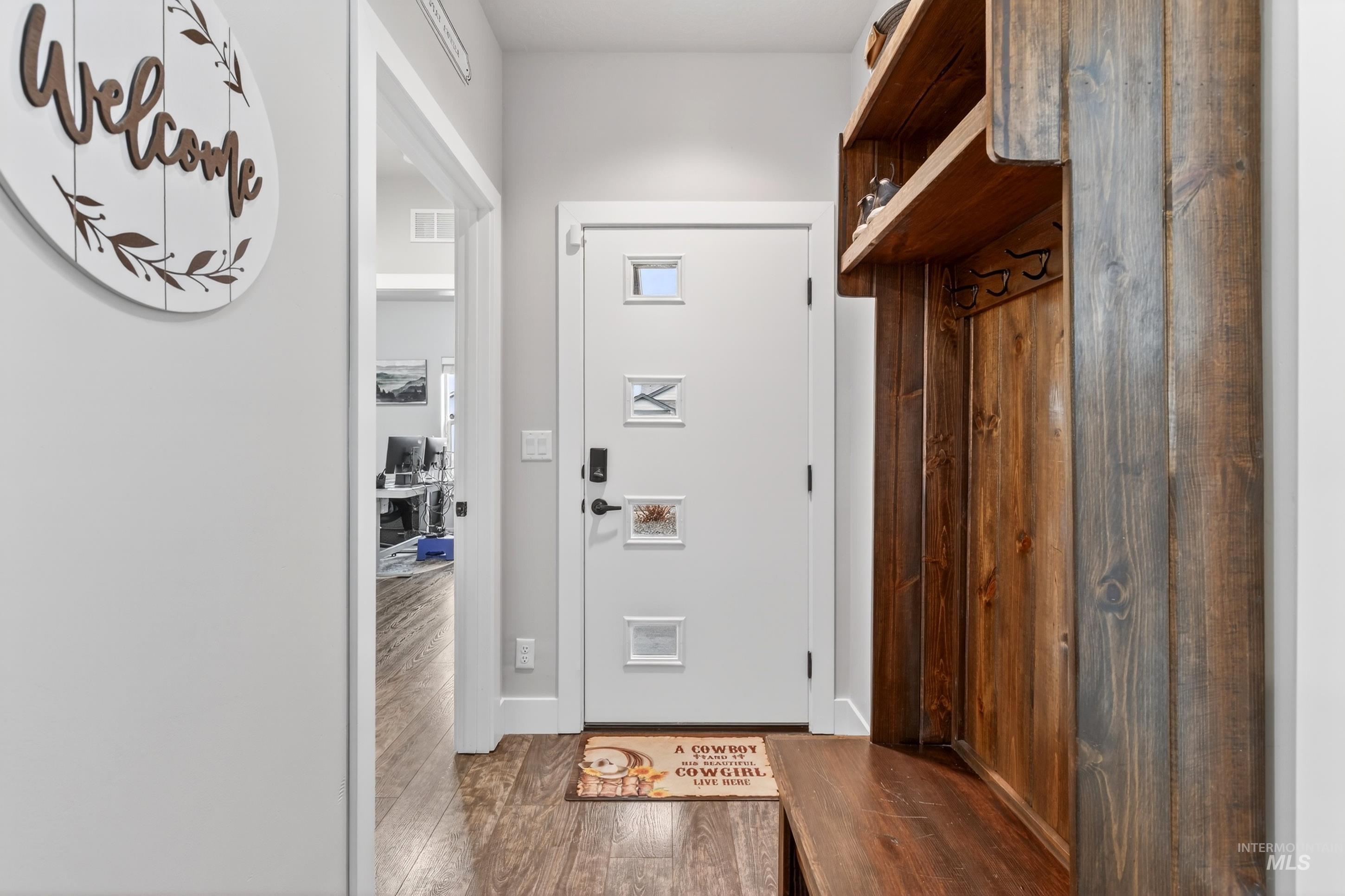 5657 W Song Sparrow St, Boise, Idaho 83714, 4 Bedrooms, 3 Bathrooms, Residential For Sale, Price $540,000,MLS 98976154