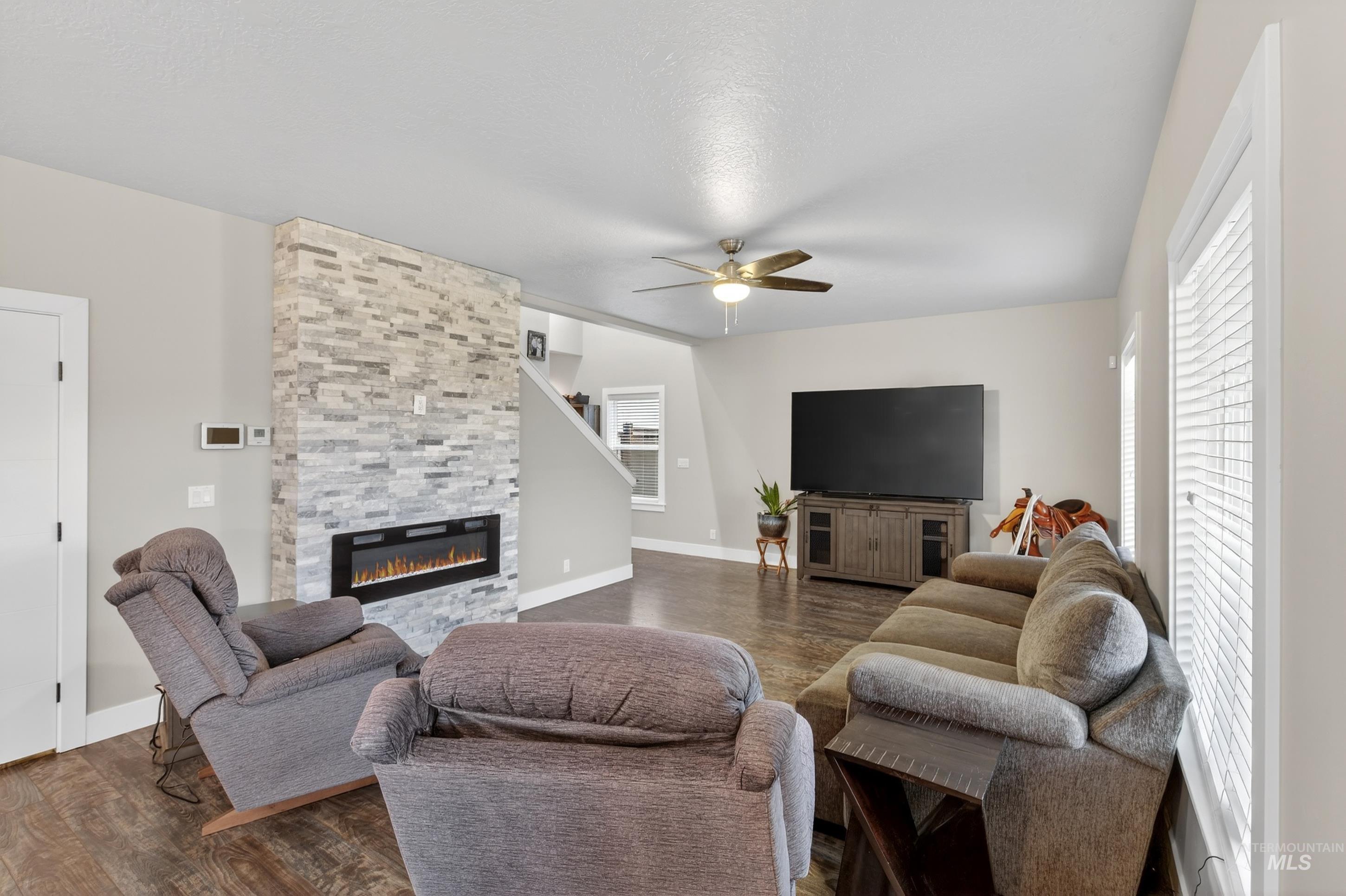 5657 W Song Sparrow St, Boise, Idaho 83714, 4 Bedrooms, 3 Bathrooms, Residential For Sale, Price $550,000,MLS 98976154