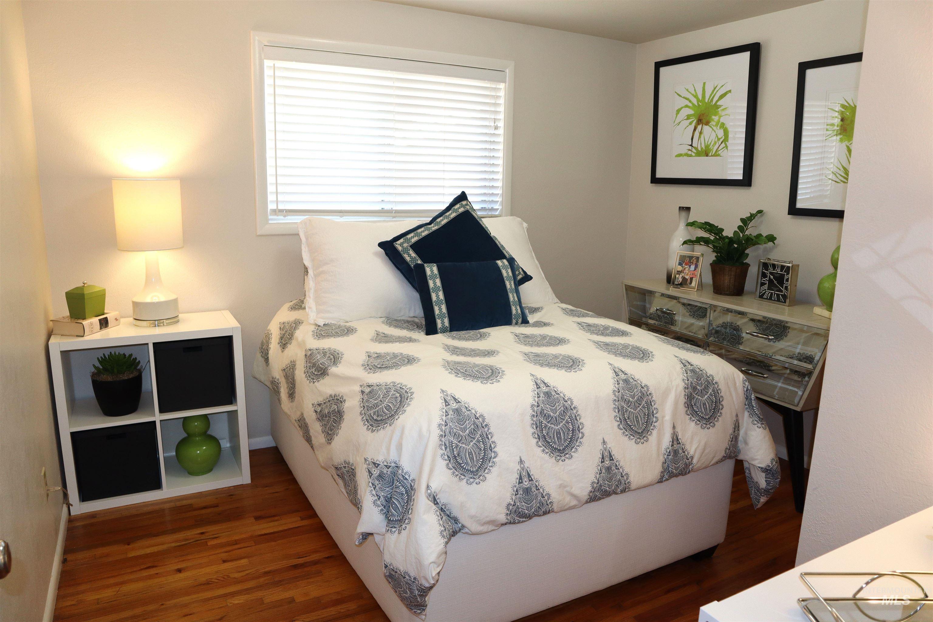 2627 Eldorado St, Boise, Idaho 83704, 3 Bedrooms, 1.5 Bathrooms, Residential For Sale, Price $380,000,MLS 98976157