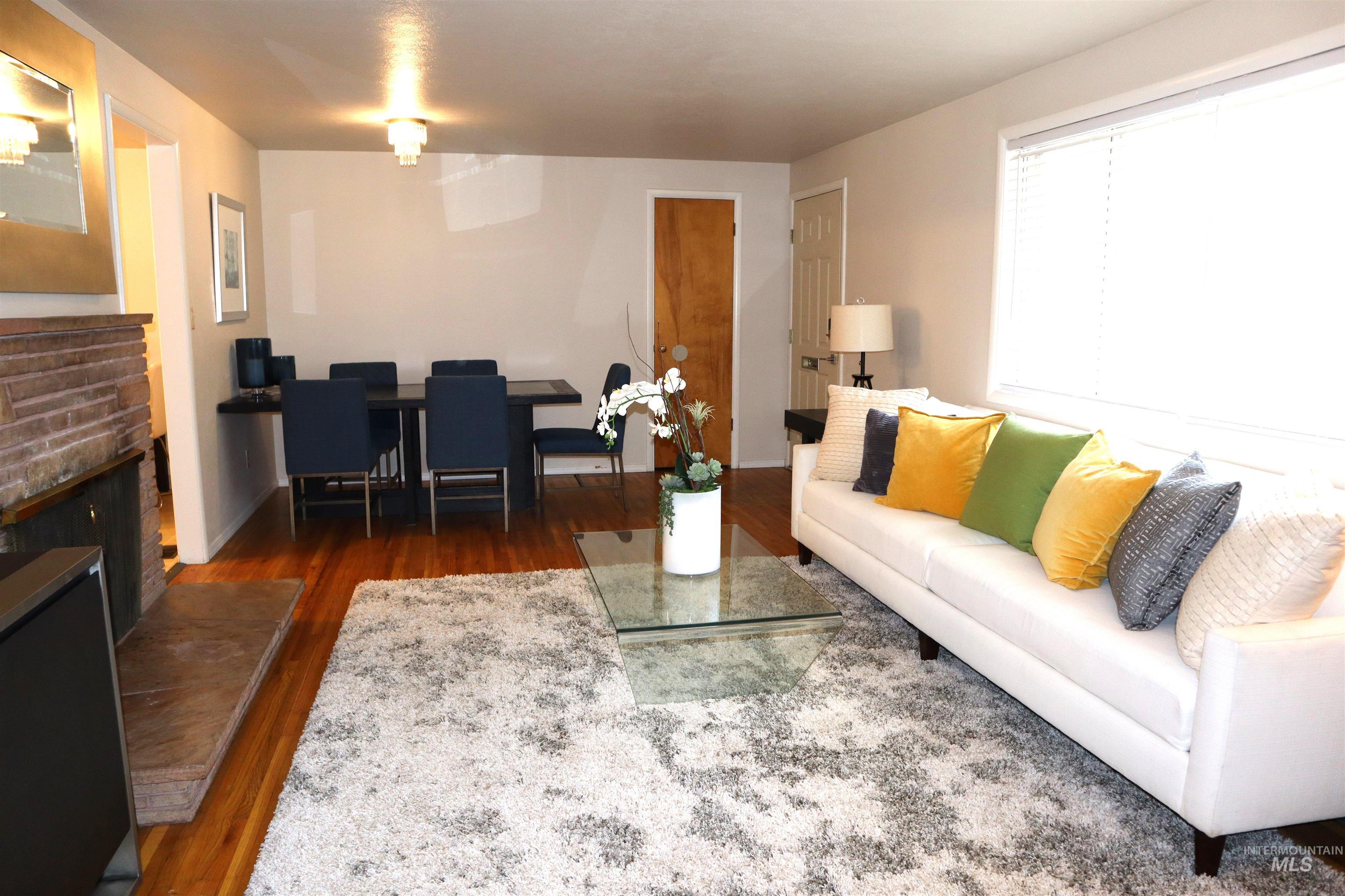 2627 Eldorado St, Boise, Idaho 83704, 3 Bedrooms, 1.5 Bathrooms, Residential For Sale, Price $380,000,MLS 98976157