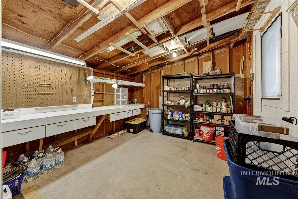 1907 W Flamingo Ave, Nampa, Idaho 83651, 3 Bedrooms, 2 Bathrooms, Residential For Sale, Price $189,000, 98976184