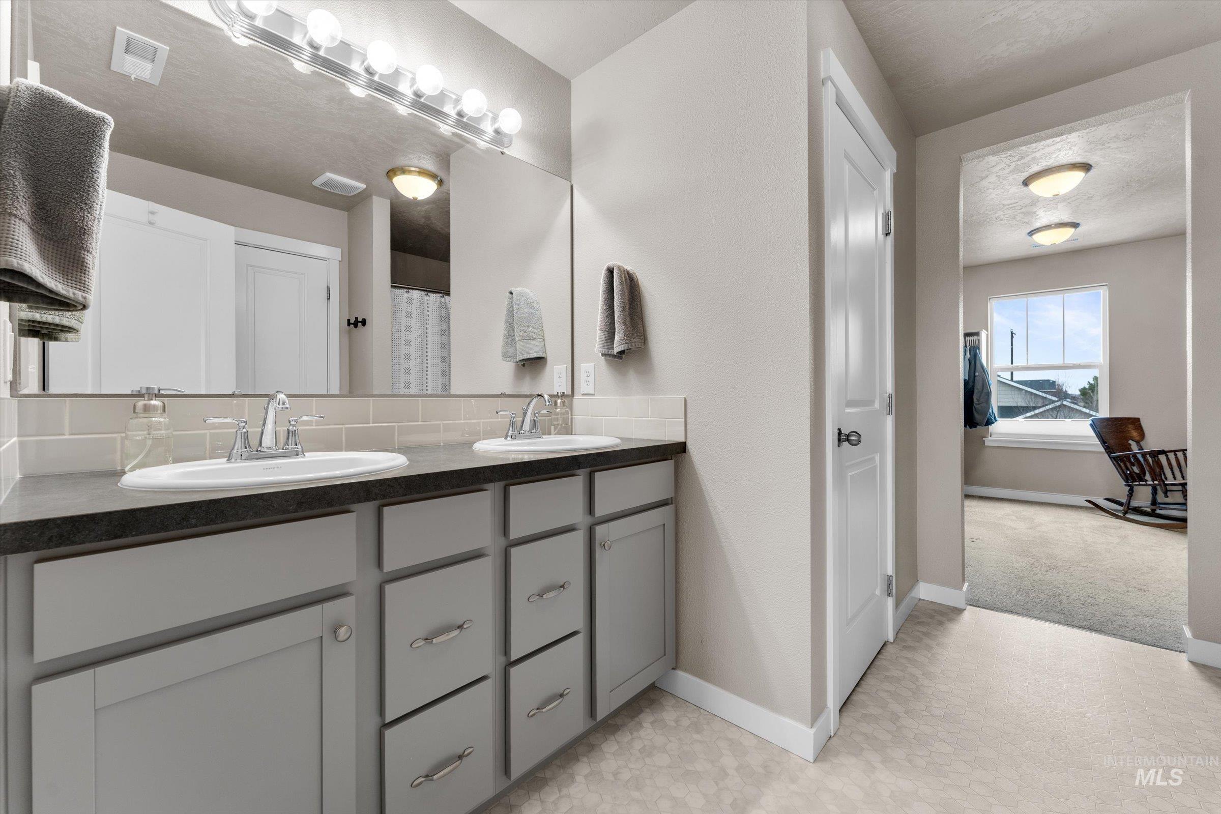 17836 Sunset Ridge Ave, Nampa, Idaho 83687, 3 Bedrooms, 2.5 Bathrooms, Residential For Sale, Price $440,000,MLS 98976185