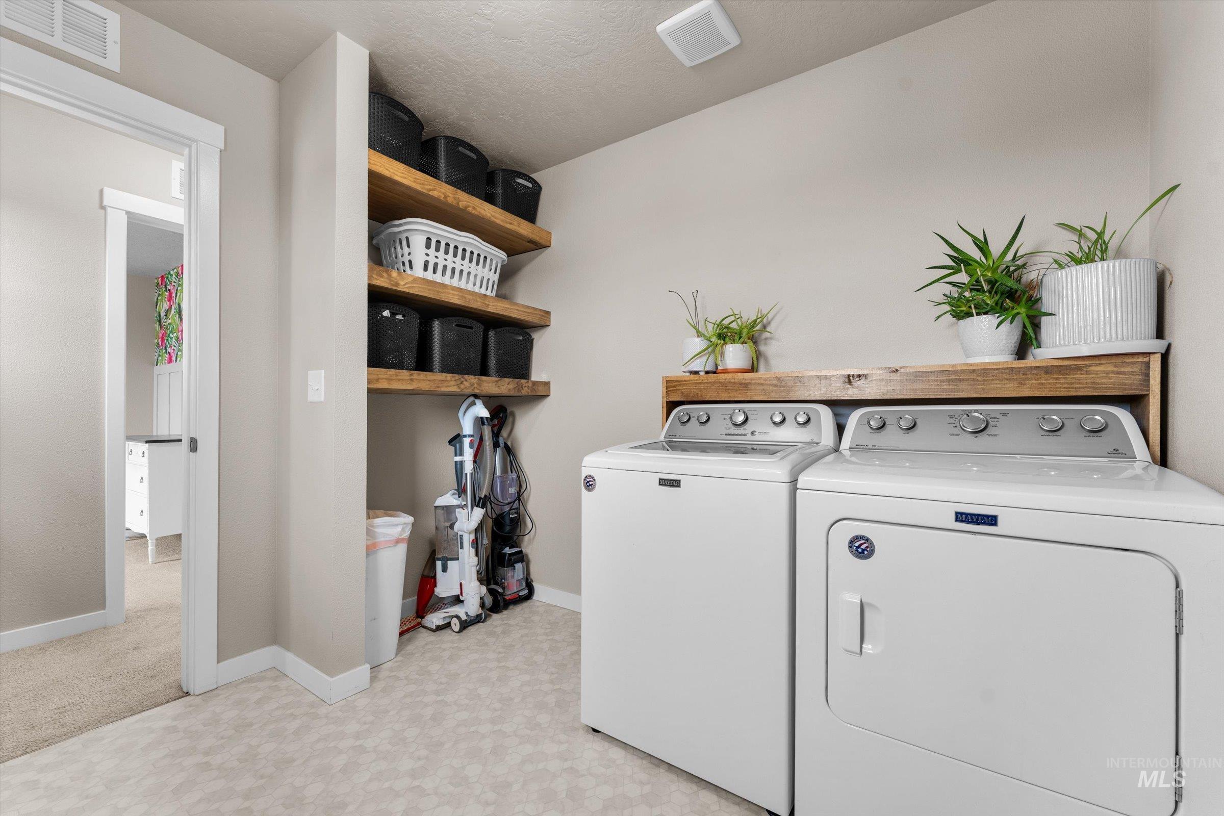 17836 Sunset Ridge Ave, Nampa, Idaho 83687, 3 Bedrooms, 2.5 Bathrooms, Residential For Sale, Price $440,000,MLS 98976185