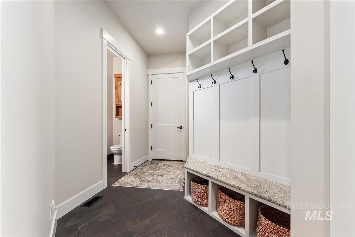 22334 Sirocco Ct, Caldwell, Idaho 83607, 4 Bedrooms, 3.5 Bathrooms, Residential For Sale, Price $1,049,900,MLS 98976186