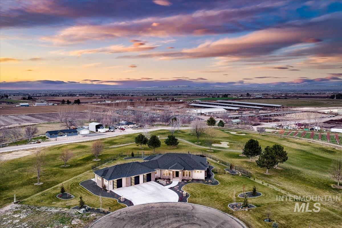 22334 Sirocco Ct, Caldwell, Idaho 83607, 4 Bedrooms, 3.5 Bathrooms, Residential For Sale, Price $1,049,900,MLS 98976186