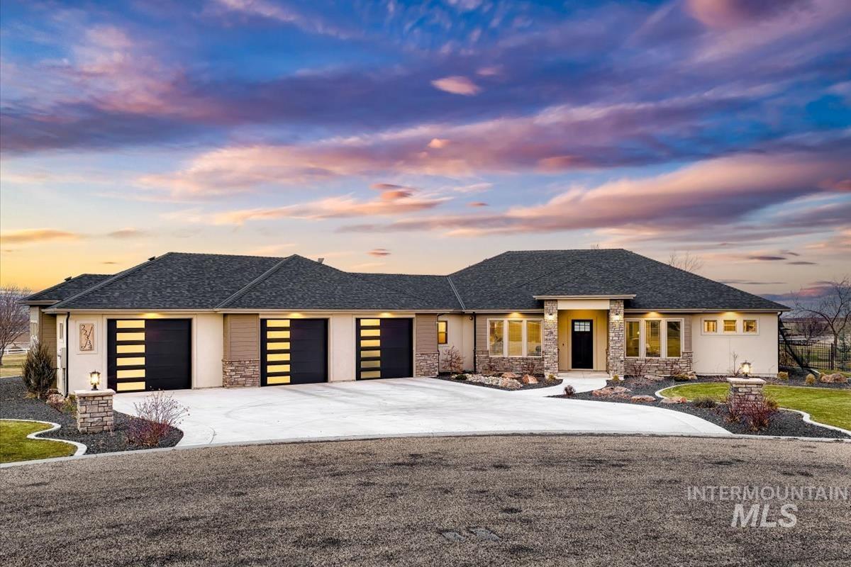 22334 Sirocco Ct, Caldwell, Idaho 83607, 4 Bedrooms, 3.5 Bathrooms, Residential For Sale, Price $1,075,000,MLS 98976186
