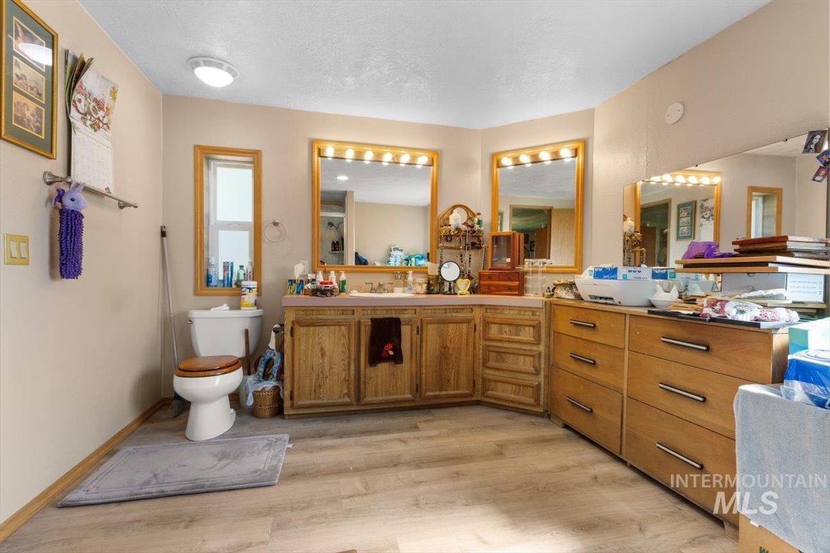 31854 Apple Valley, Parma, Idaho 83660, 3 Bedrooms, 2 Bathrooms, Residential For Sale, Price $475,000,MLS 98976187