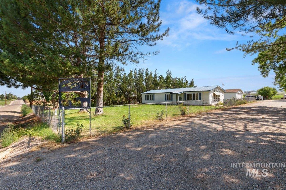 31854 Apple Valley, Parma, Idaho 83660, 3 Bedrooms, 2 Bathrooms, Residential For Sale, Price $475,000,MLS 98976187