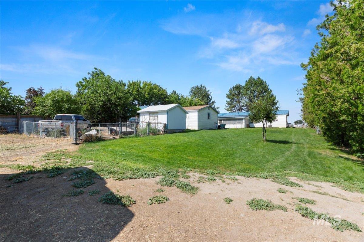 31854 Apple Valley, Parma, Idaho 83660, 3 Bedrooms, 2 Bathrooms, Residential For Sale, Price $475,000,MLS 98976187