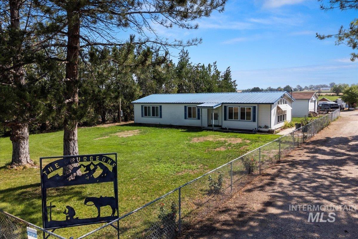 31854 Apple Valley, Parma, Idaho 83660, 3 Bedrooms, 2 Bathrooms, Residential For Sale, Price $475,000,MLS 98976187