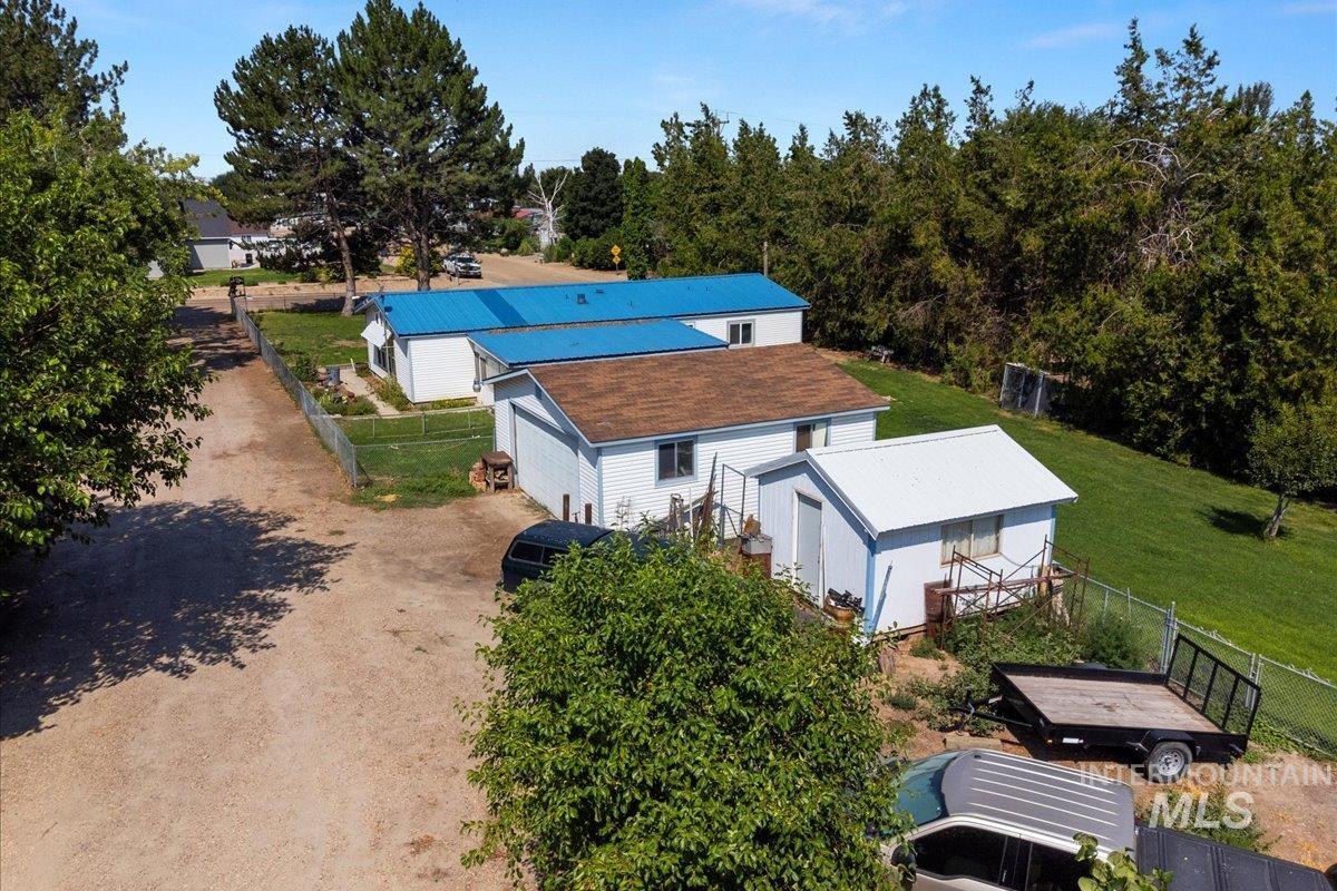 31854 Apple Valley, Parma, Idaho 83660, 3 Bedrooms, 2 Bathrooms, Residential For Sale, Price $475,000,MLS 98976187