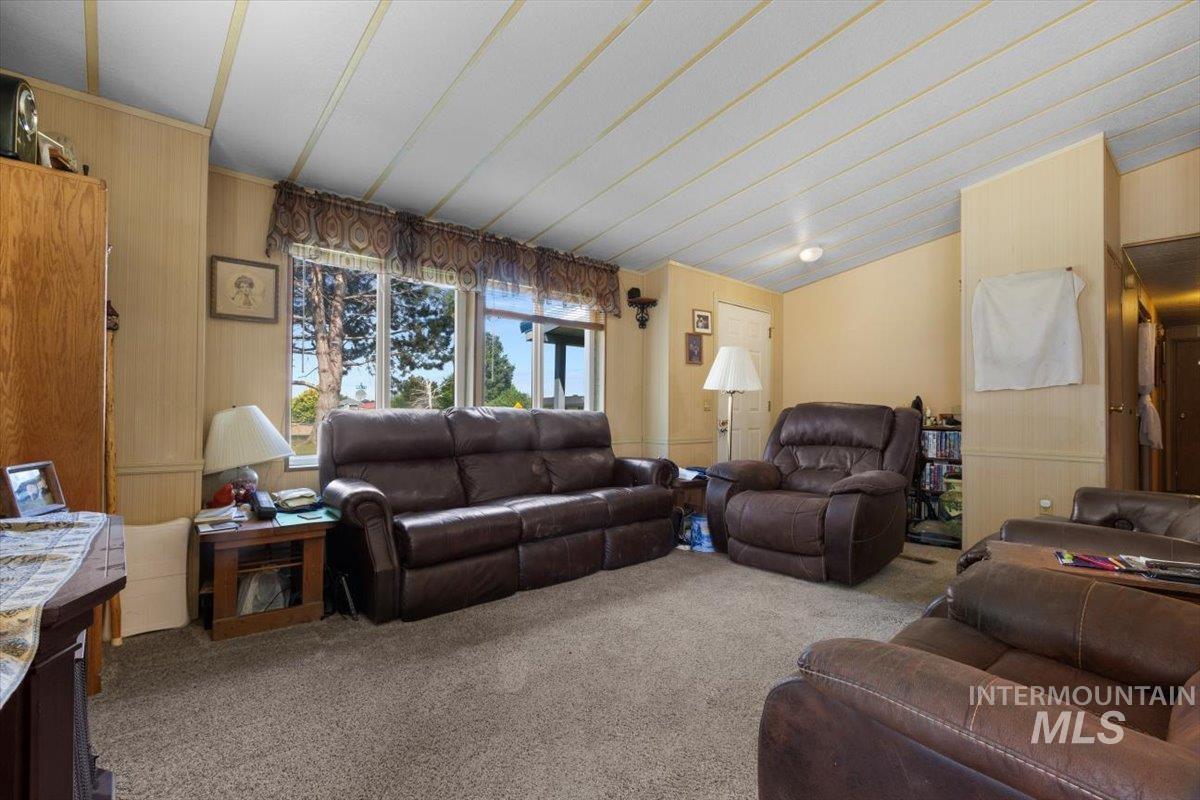 31854 Apple Valley, Parma, Idaho 83660, 3 Bedrooms, 2 Bathrooms, Residential For Sale, Price $475,000,MLS 98976187