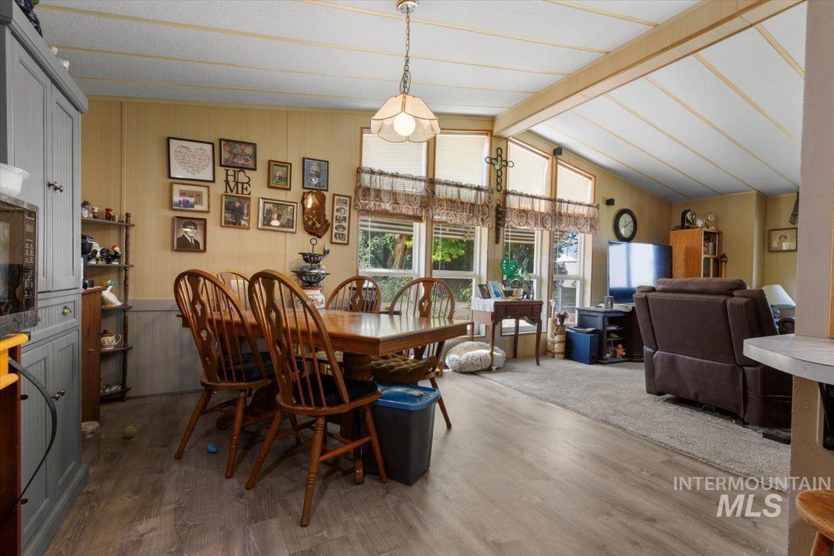 31854 Apple Valley, Parma, Idaho 83660, 3 Bedrooms, 2 Bathrooms, Residential For Sale, Price $475,000,MLS 98976187