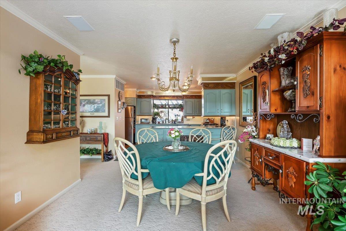 300 Morrison St, Twin Falls, Idaho 83301, 2 Bedrooms, 2 Bathrooms, Residential For Sale, Price $379,900,MLS 98976188