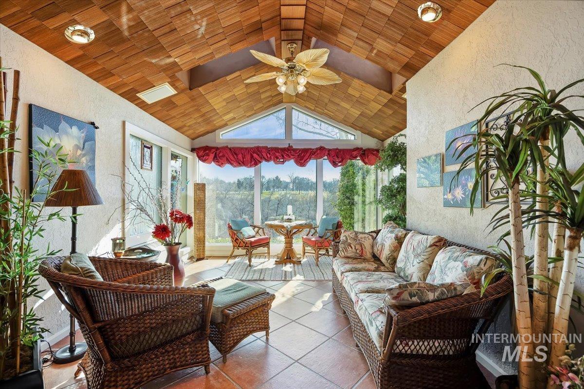 300 Morrison St, Twin Falls, Idaho 83301, 2 Bedrooms, 2 Bathrooms, Residential For Sale, Price $379,900,MLS 98976188