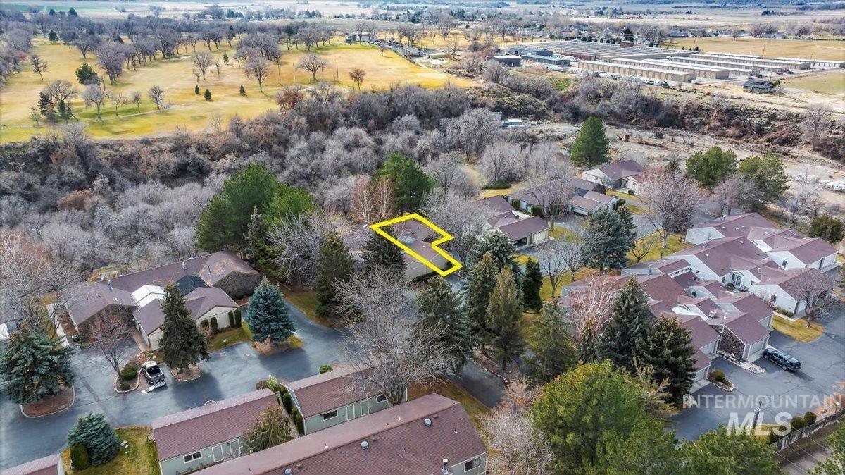 300 Morrison St, Twin Falls, Idaho 83301, 2 Bedrooms, 2 Bathrooms, Residential For Sale, Price $379,900,MLS 98976188