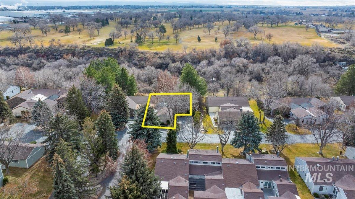 300 Morrison St, Twin Falls, Idaho 83301, 2 Bedrooms, 2 Bathrooms, Residential For Sale, Price $379,900,MLS 98976188