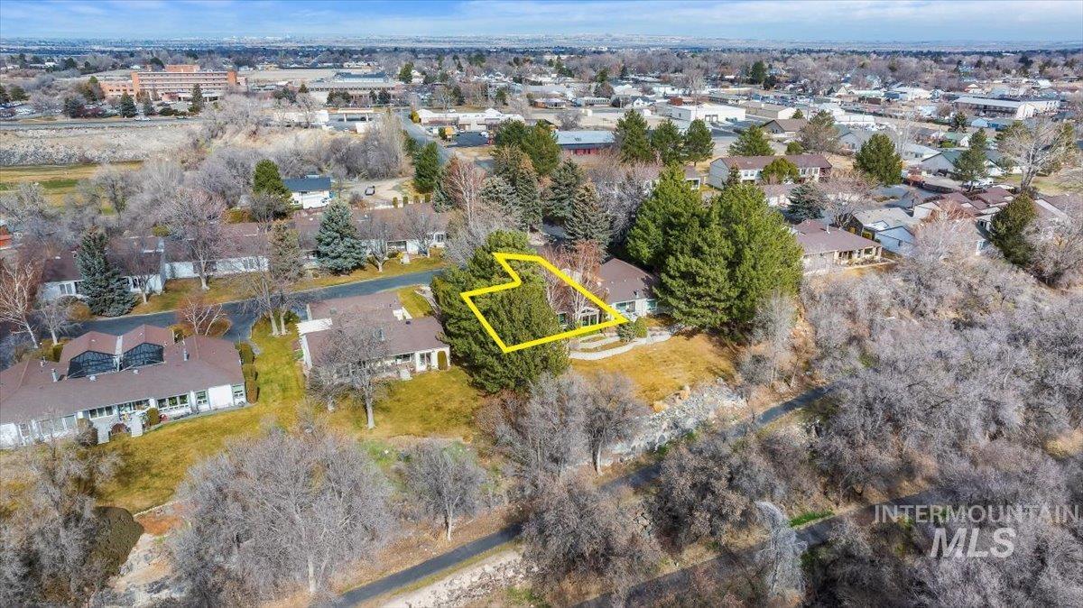 300 Morrison St, Twin Falls, Idaho 83301, 2 Bedrooms, 2 Bathrooms, Residential For Sale, Price $379,900,MLS 98976188