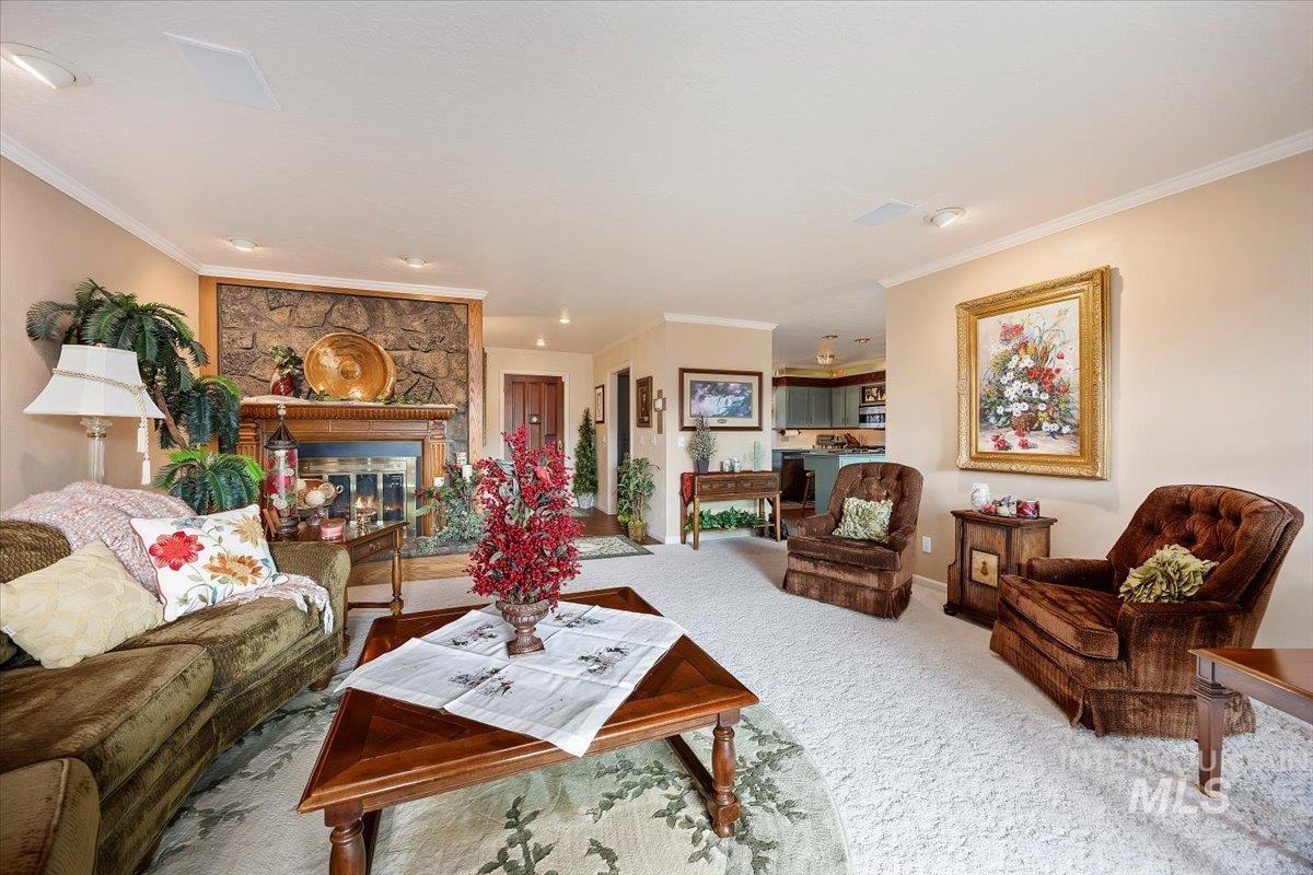 300 Morrison St, Twin Falls, Idaho 83301, 2 Bedrooms, 2 Bathrooms, Residential For Sale, Price $379,900,MLS 98976188