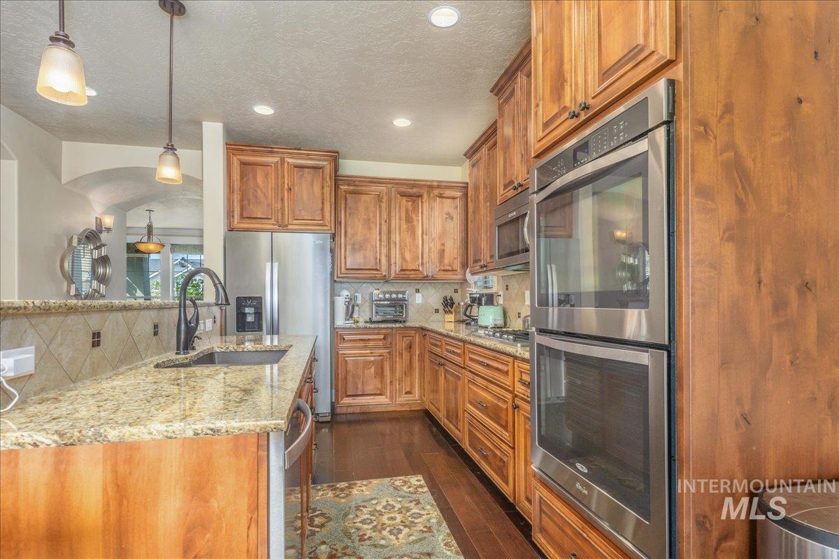 12621 S Carriage Hill Way, Nampa, Idaho 83686, 4 Bedrooms, 3.5 Bathrooms, Residential For Sale, Price $675,000, 98976190
