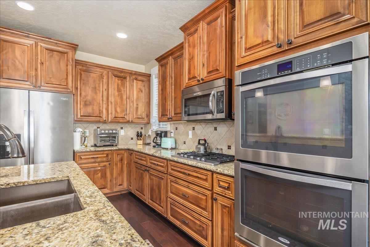 12621 S Carriage Hill Way, Nampa, Idaho 83686, 4 Bedrooms, 3.5 Bathrooms, Residential For Sale, Price $675,000, 98976190