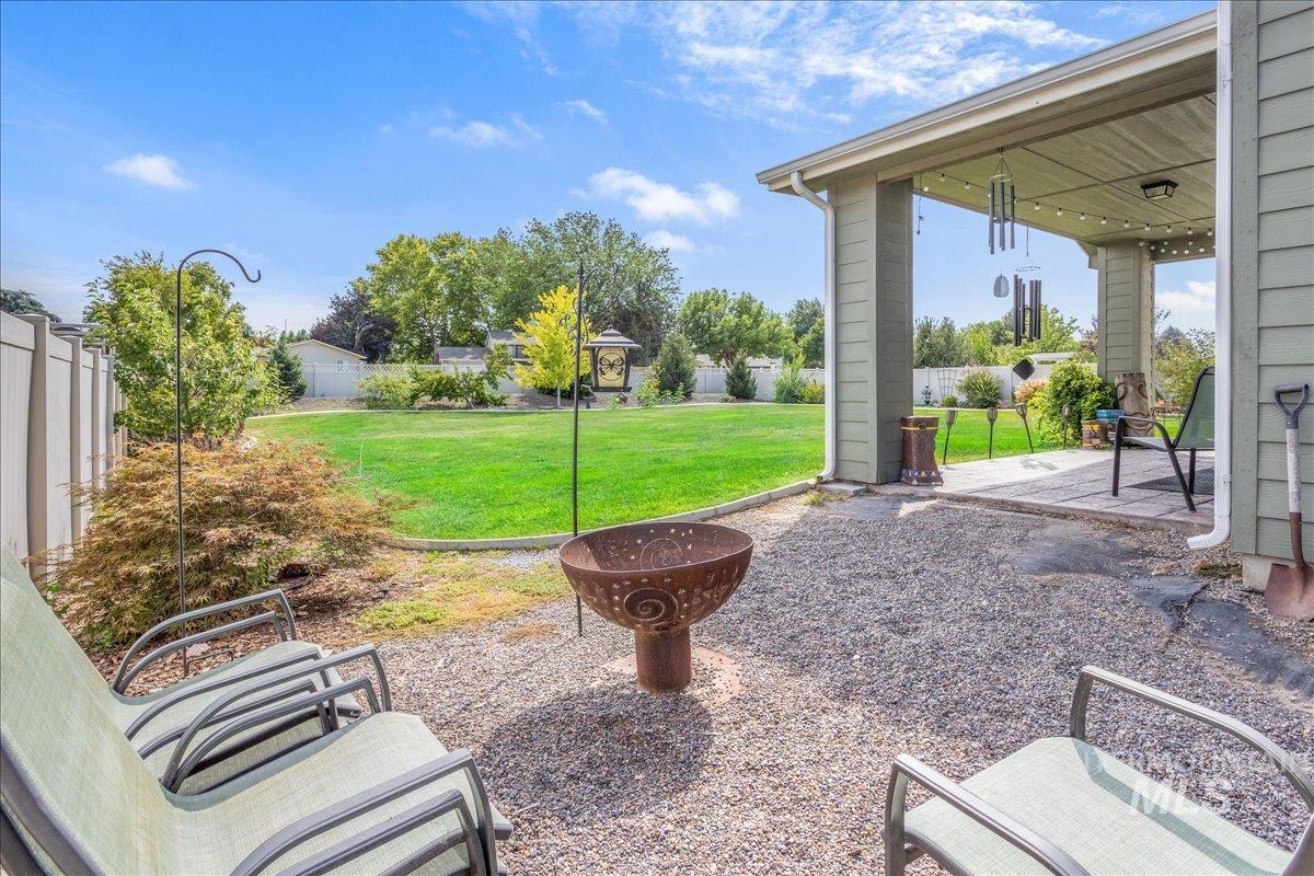 12621 S Carriage Hill Way, Nampa, Idaho 83686, 4 Bedrooms, 3.5 Bathrooms, Residential For Sale, Price $675,000, 98976190