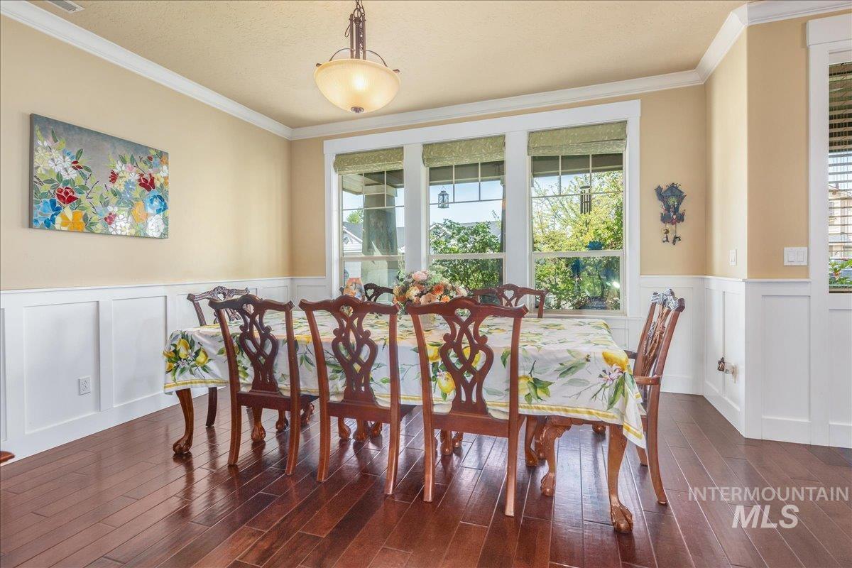 12621 S Carriage Hill Way, Nampa, Idaho 83686, 4 Bedrooms, 3.5 Bathrooms, Residential For Sale, Price $675,000, 98976190
