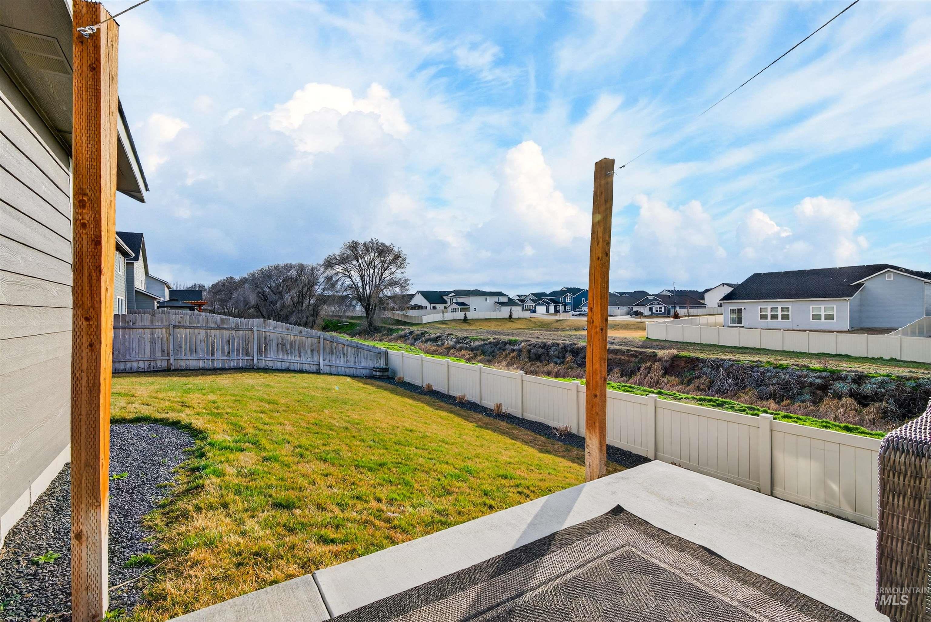 3525 S Fork Ave, Nampa, Idaho 83686, 5 Bedrooms, 2.5 Bathrooms, Residential For Sale, Price $474,900,MLS 98976194