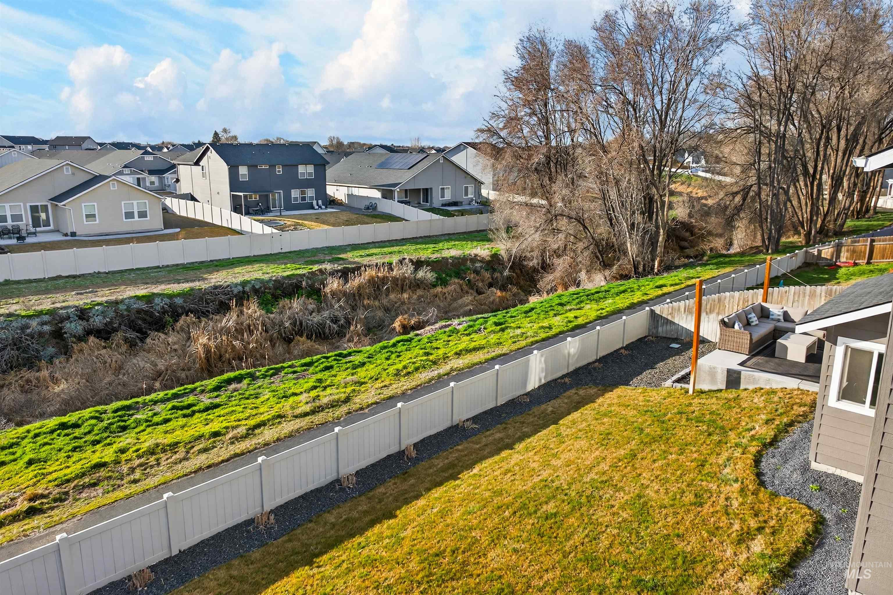 3525 S Fork Ave, Nampa, Idaho 83686, 5 Bedrooms, 2.5 Bathrooms, Residential For Sale, Price $474,900,MLS 98976194