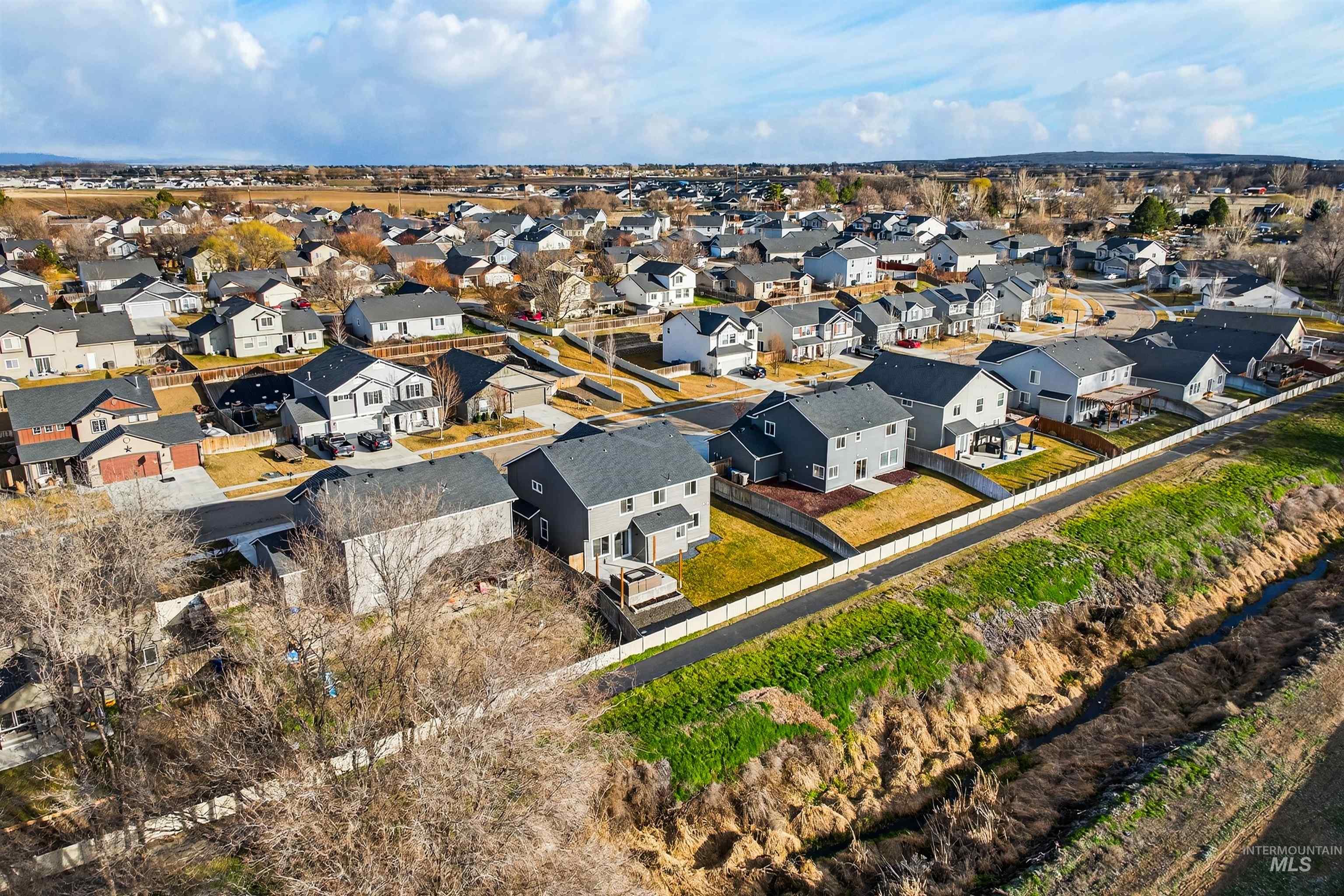 3525 S Fork Ave, Nampa, Idaho 83686, 5 Bedrooms, 2.5 Bathrooms, Residential For Sale, Price $474,900,MLS 98976194