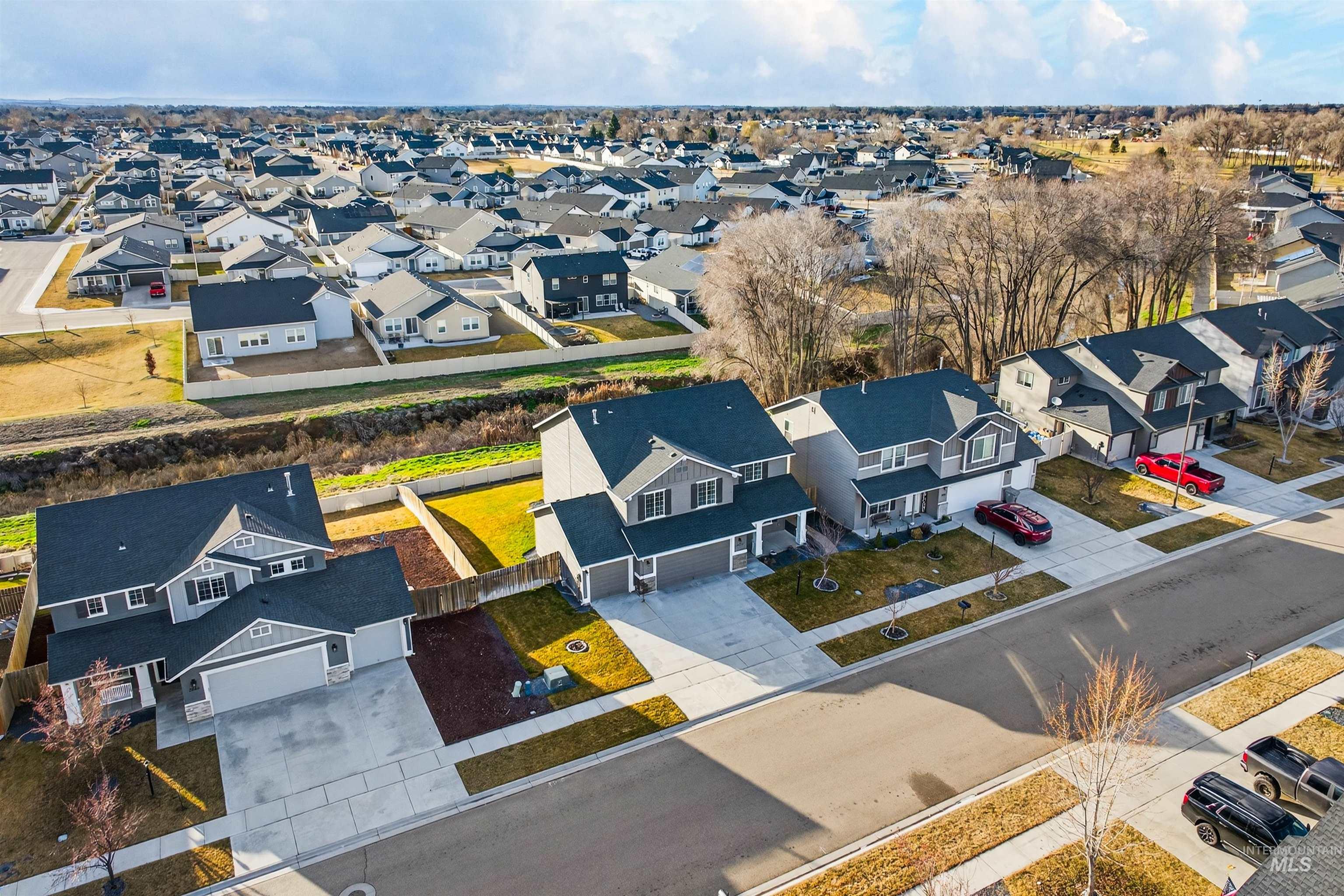 3525 S Fork Ave, Nampa, Idaho 83686, 5 Bedrooms, 2.5 Bathrooms, Residential For Sale, Price $474,900,MLS 98976194