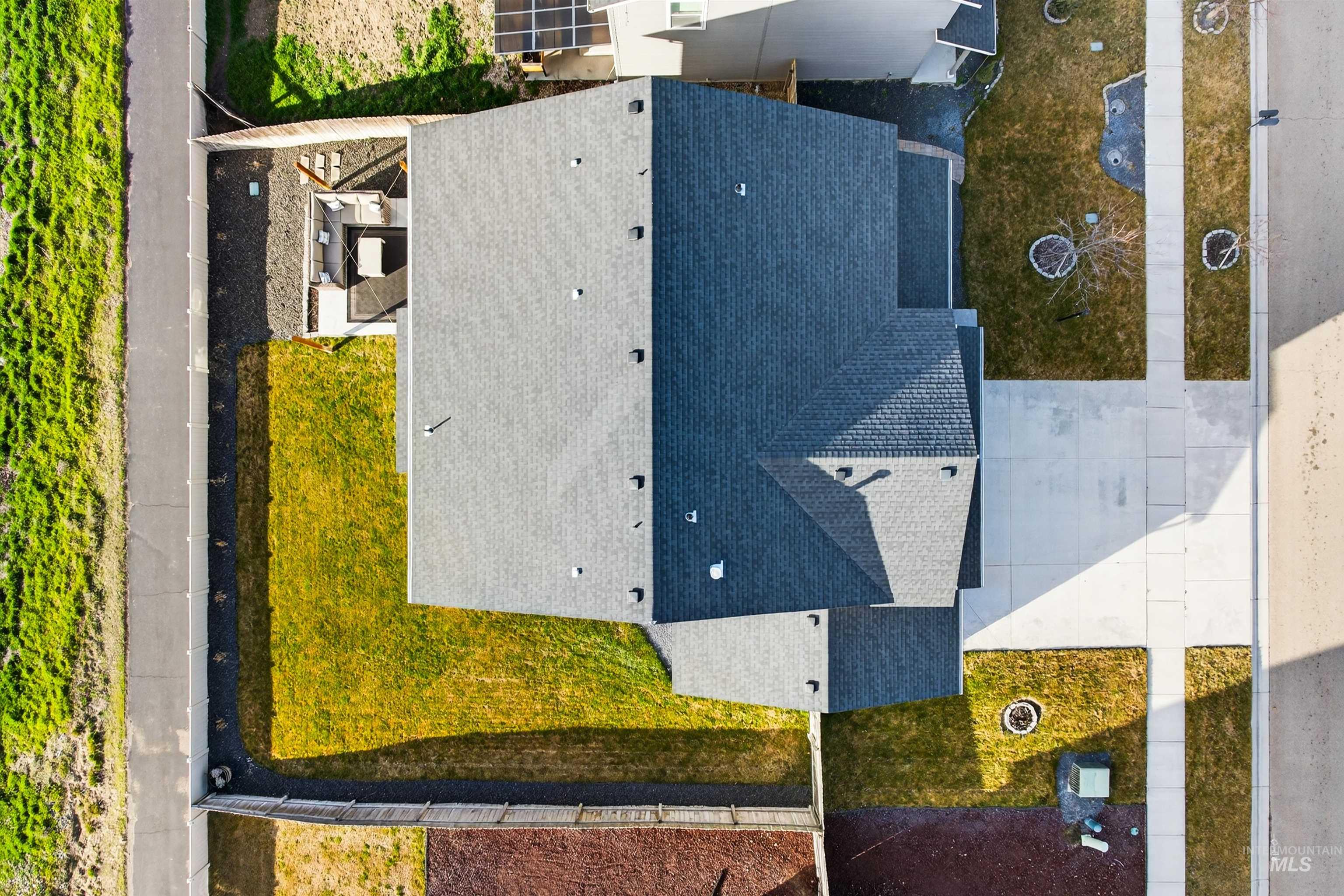 3525 S Fork Ave, Nampa, Idaho 83686, 5 Bedrooms, 2.5 Bathrooms, Residential For Sale, Price $474,900,MLS 98976194