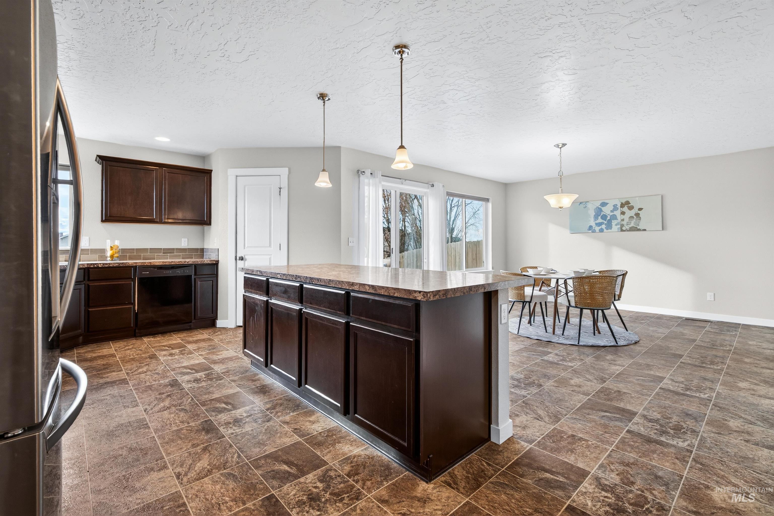 3525 S Fork Ave, Nampa, Idaho 83686, 5 Bedrooms, 2.5 Bathrooms, Residential For Sale, Price $474,900,MLS 98976194