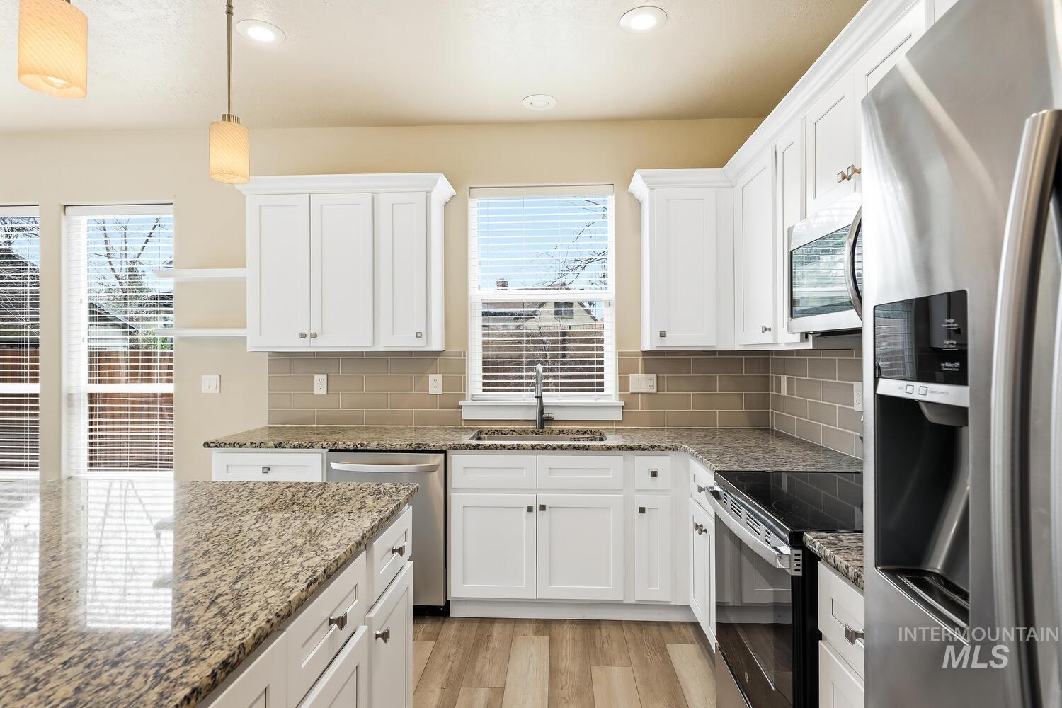 3003 W Moore St, Boise, Idaho 83702, 3 Bedrooms, 2.5 Bathrooms, Residential For Sale, Price $700,000,MLS 98976195