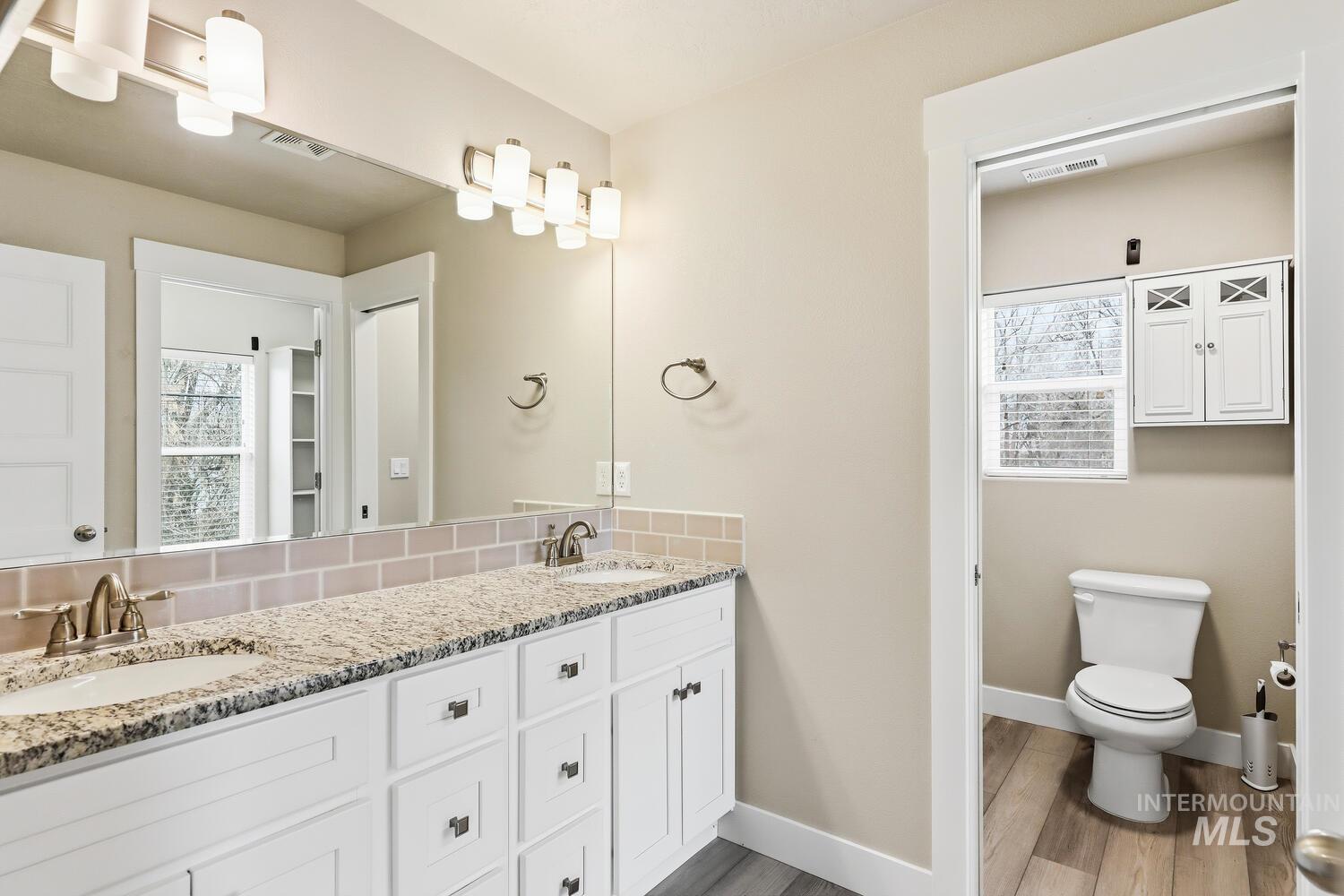 3003 W Moore St, Boise, Idaho 83702, 3 Bedrooms, 2.5 Bathrooms, Residential For Sale, Price $700,000,MLS 98976195