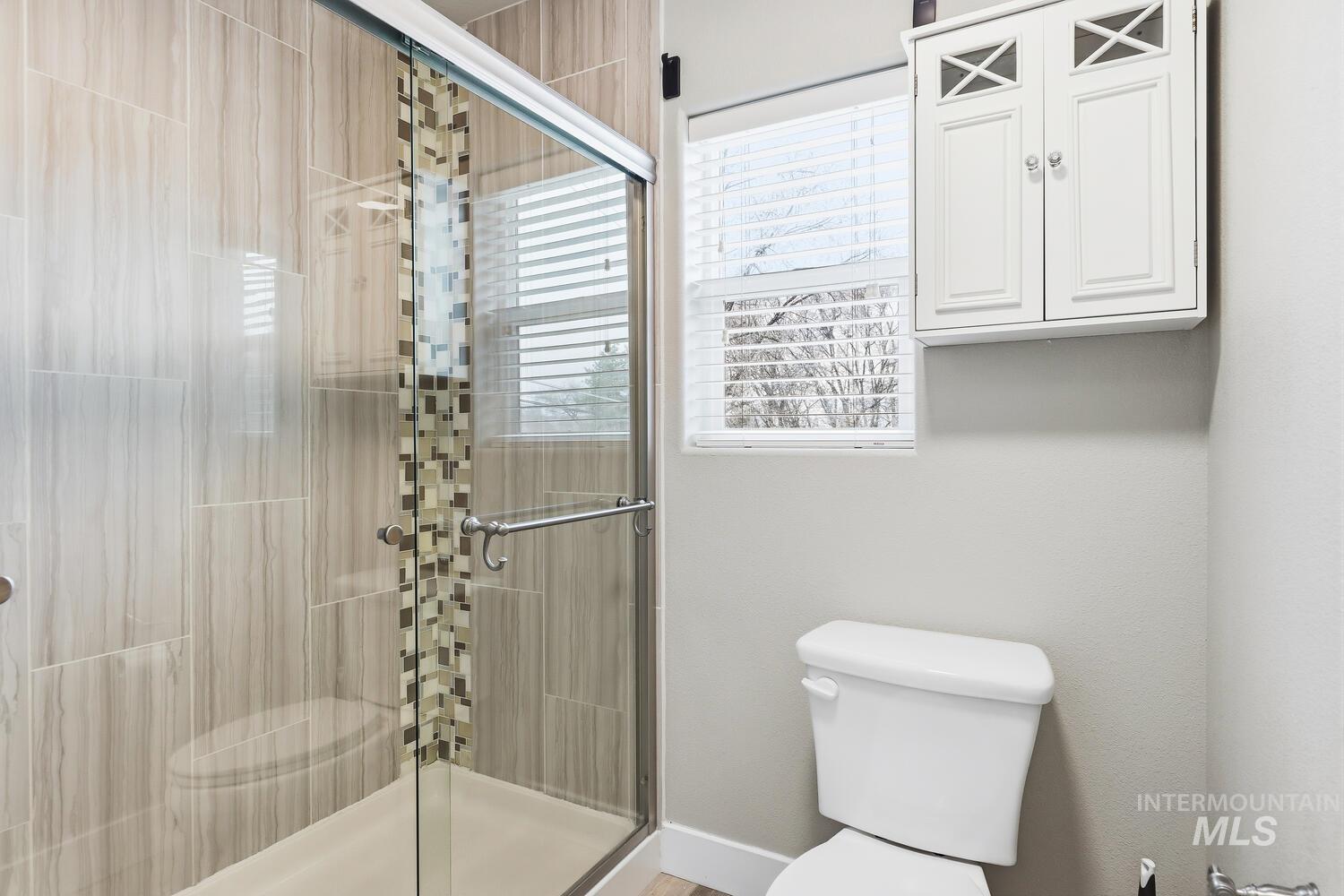 3003 W Moore St, Boise, Idaho 83702, 3 Bedrooms, 2.5 Bathrooms, Residential For Sale, Price $700,000,MLS 98976195