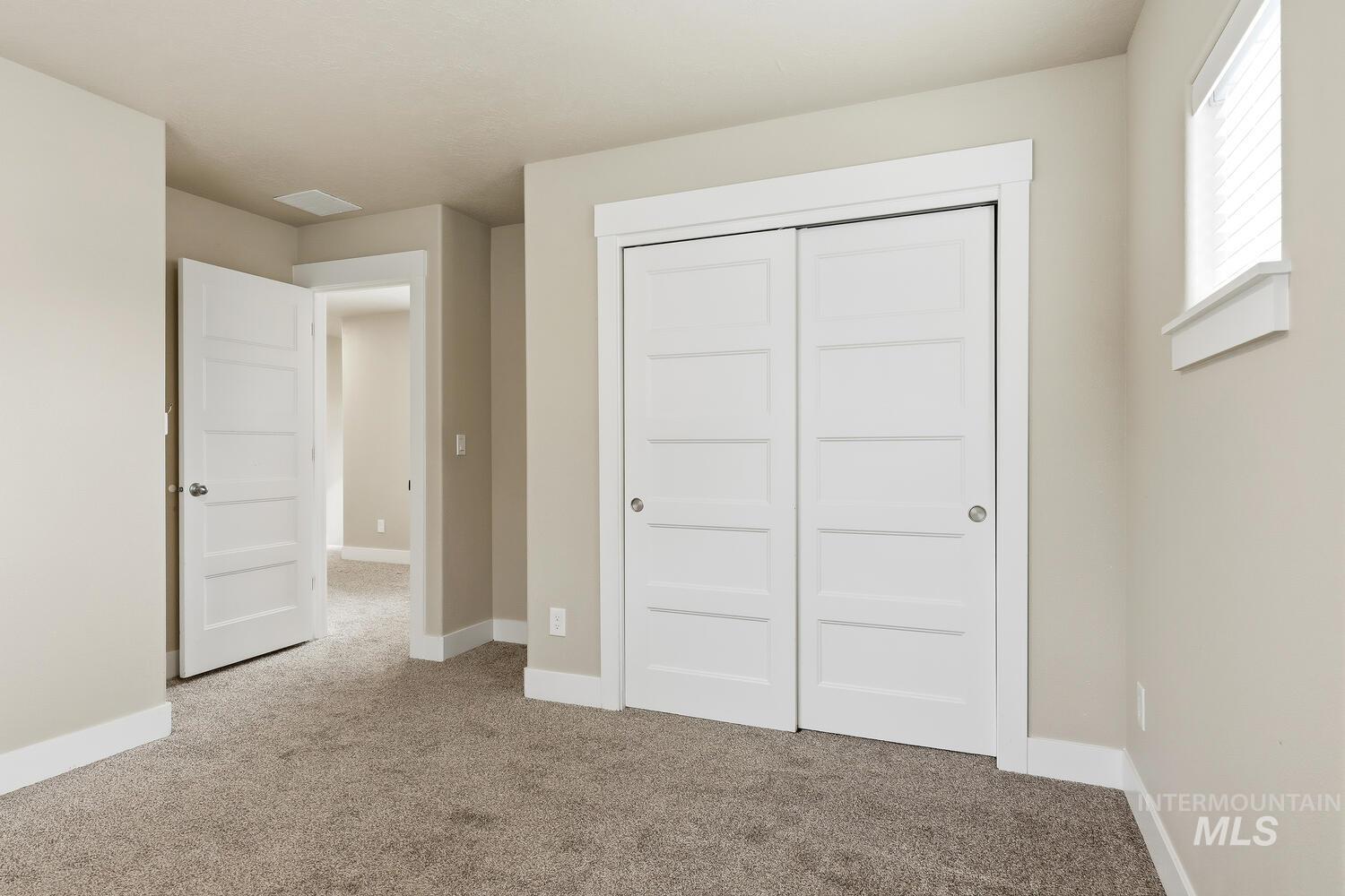 3003 W Moore St, Boise, Idaho 83702, 3 Bedrooms, 2.5 Bathrooms, Residential For Sale, Price $700,000,MLS 98976195