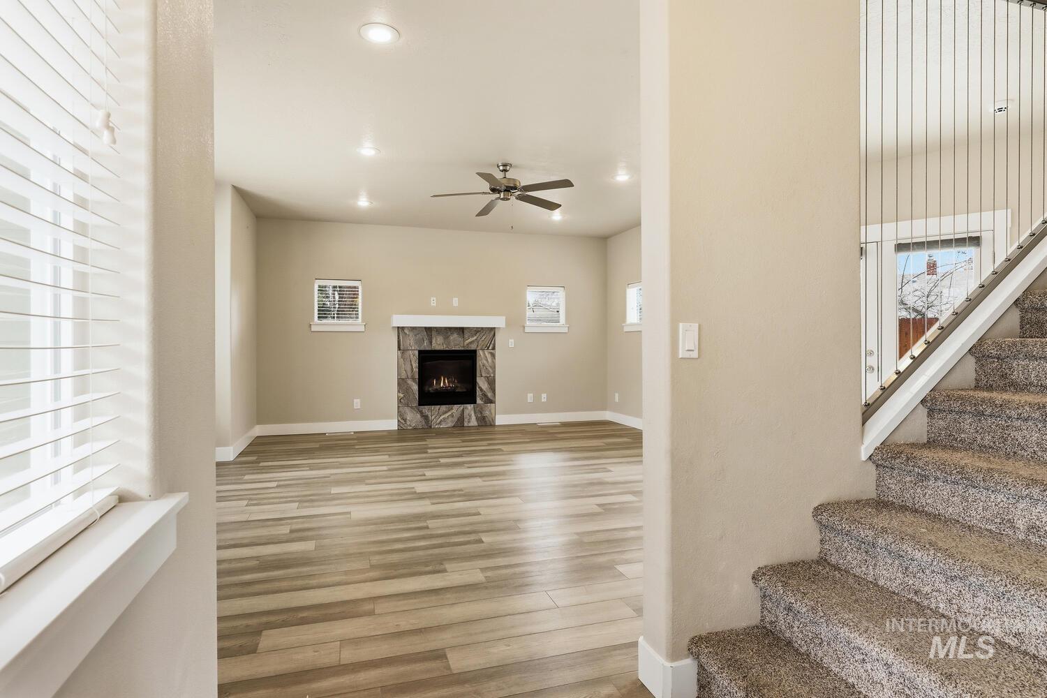 3003 W Moore St, Boise, Idaho 83702, 3 Bedrooms, 2.5 Bathrooms, Residential For Sale, Price $700,000,MLS 98976195