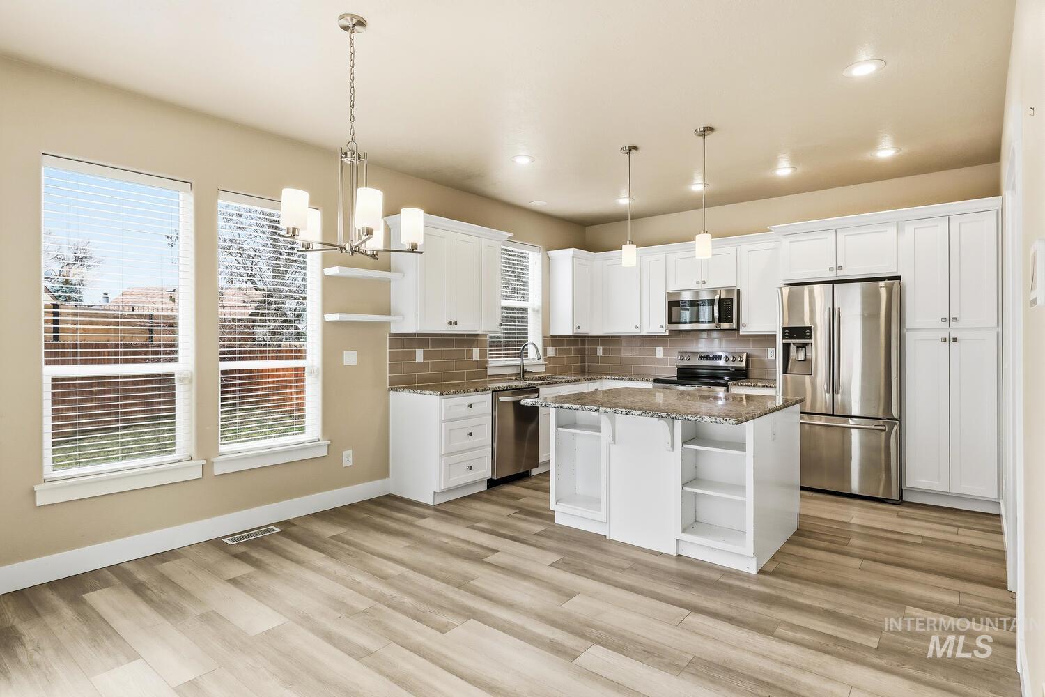 3003 W Moore St, Boise, Idaho 83702, 3 Bedrooms, 2.5 Bathrooms, Residential For Sale, Price $700,000,MLS 98976195