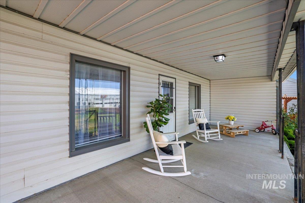 1017 Burley Avenue, Buhl, Idaho 83316, 3 Bedrooms, 1.5 Bathrooms, Residential For Sale, Price $298,000, 98976196