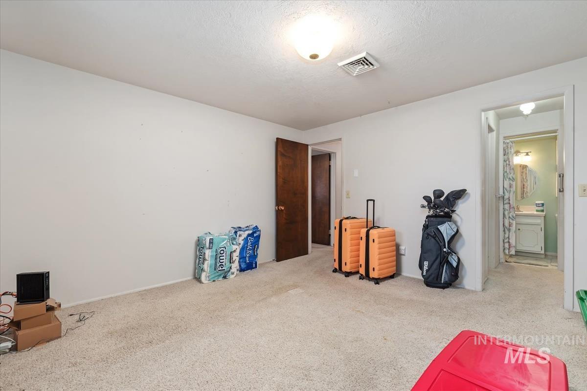 11360 W Lake Hazel Rd, Boise, Idaho 83709, 3 Bedrooms, 2 Bathrooms, Residential For Sale, Price $775,000,MLS 98976198