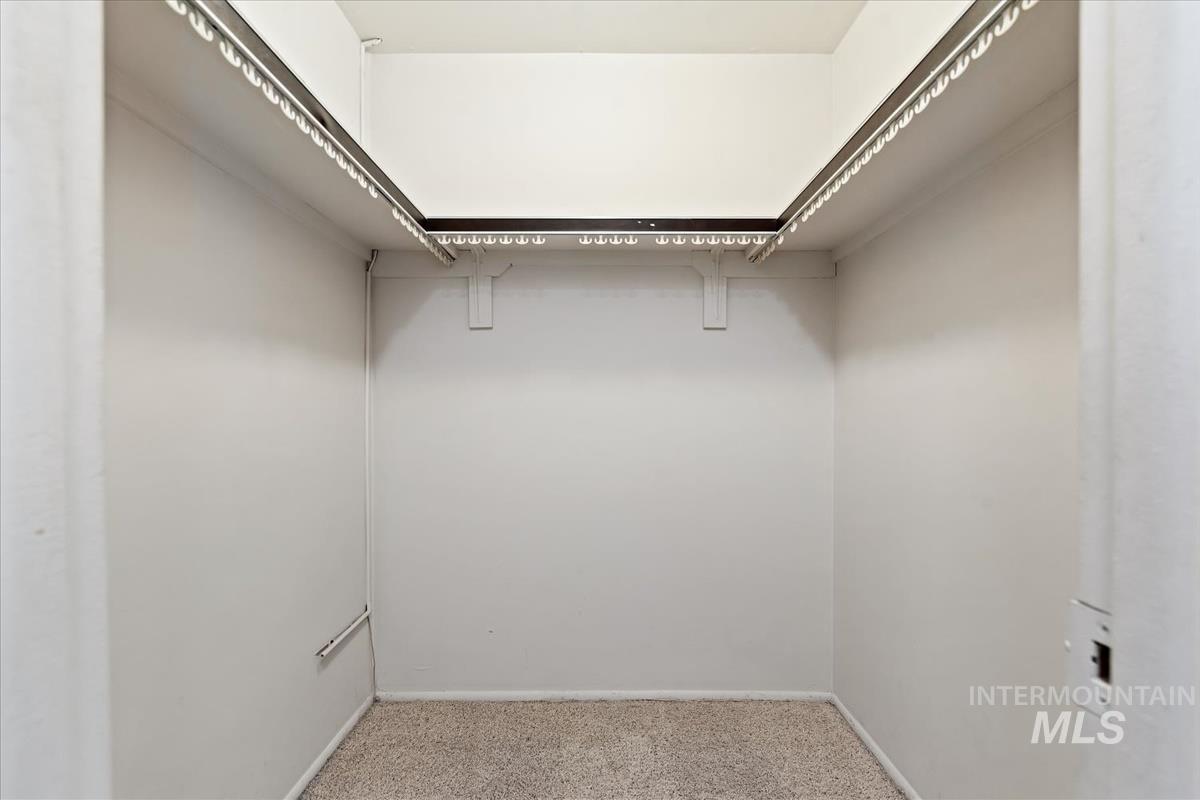 11360 W Lake Hazel Rd, Boise, Idaho 83709, 3 Bedrooms, 2 Bathrooms, Residential For Sale, Price $775,000,MLS 98976198