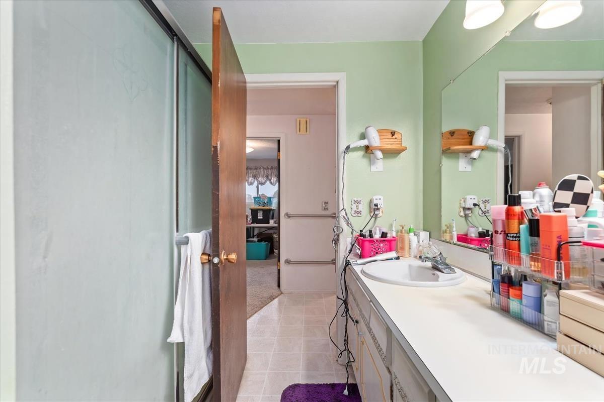 11360 W Lake Hazel Rd, Boise, Idaho 83709, 3 Bedrooms, 2 Bathrooms, Residential For Sale, Price $775,000,MLS 98976198